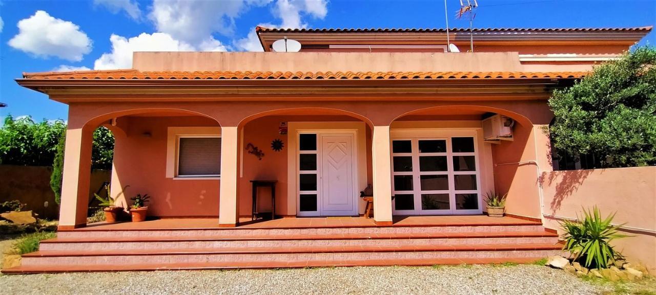 Villa Du Lac Speciale Pour Famille Avec Enfant Riudecanyes Buitenkant foto