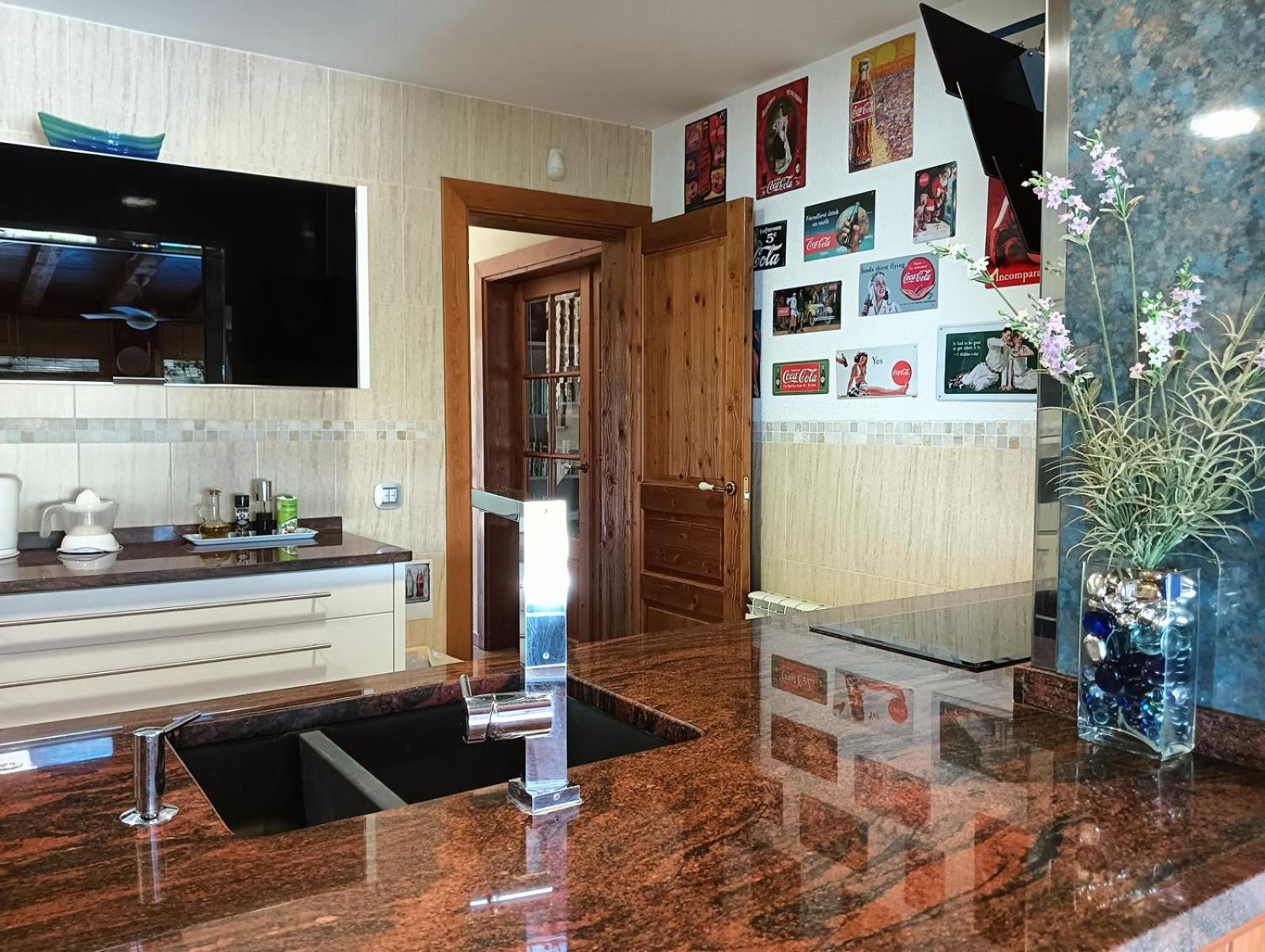 Villa Du Lac Speciale Pour Famille Avec Enfant Riudecanyes Buitenkant foto
